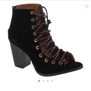 Lace up, open toe bootie